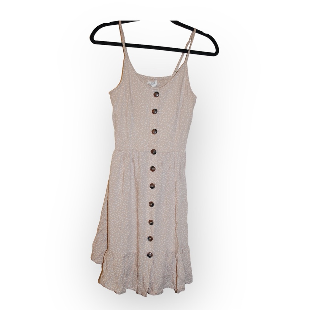 Tan and white dress with pockets small